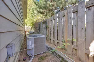 21100 NE Sandy Blvd, Fairview, OR 97024 - Photo 35