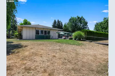 21100 NE Sandy Blvd #62, Fairview, OR 97024 - Photo 41