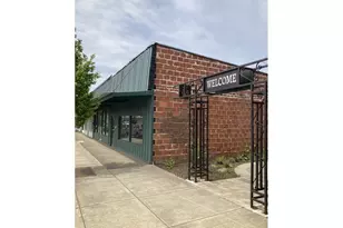111 W Central Ave, Sutherlin, OR 97479 - Photo 1