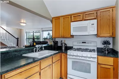 7006 S Virginia Ave, Portland, OR 97219 - Photo 31