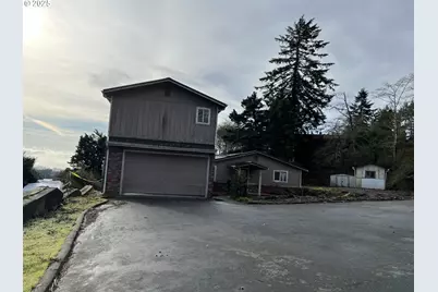 1032 Marina Heights Rd, Brookings, OR 97415 - Photo 1
