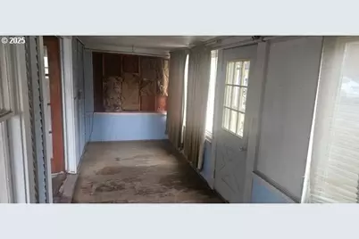 311 N 19th Ave, Kelso, WA 98626 - Photo 3