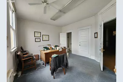 99 E 2nd St, Coquille, OR 97423 - Photo 17