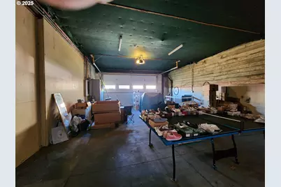 99 E 2nd St, Coquille, OR 97423 - Photo 33