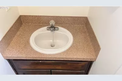 340 NW Connell Ave, Hillsboro, OR 97124 - Photo 31