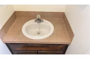 340 NW Connell Ave, Hillsboro, OR 97124 - Photo 31