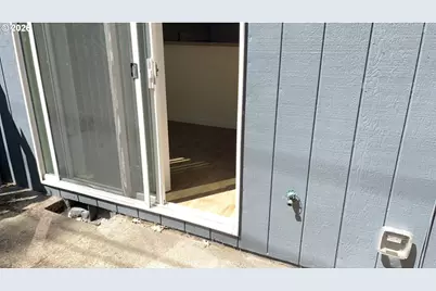 340 NW Connell Ave, Hillsboro, OR 97124 - Photo 41