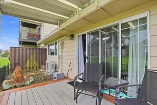 1830 NE Hogan Dr, Gresham, OR 97030 - Photo 9