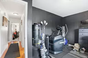 1830 NE Hogan Dr, Gresham, OR 97030 - Photo 21