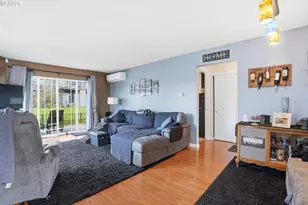 1830 NE Hogan Dr, Gresham, OR 97030 - Photo 13