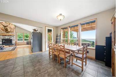 966 Lookout Rd, Castle Rock, WA 98611 - Photo 5