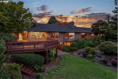 17849 Upper Cherry Ln, Lake Oswego, OR 97034 - Photo 5