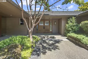 17849 Upper Cherry Ln, Lake Oswego, OR 97034 - Photo 7
