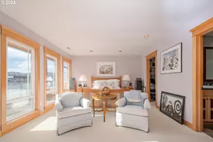 500 N Tomahawk Island Dr, Portland, OR 97217 - Photo 17