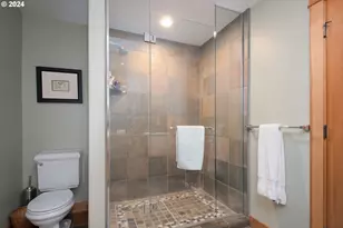 500 N Tomahawk Island Dr, Portland, OR 97217 - Photo 21