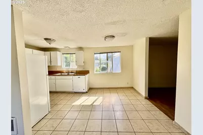 3970 Marshall Ave, Eugene, OR 97402 - Photo 7