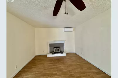 3970 Marshall Ave, Eugene, OR 97402 - Photo 13