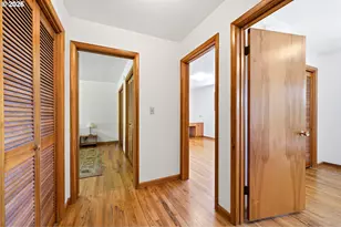 549 NW 19th St, McMinnville, OR 97128 - Photo 17