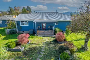 1713 Maple St, Myrtle Point, OR 97458 - Photo 5