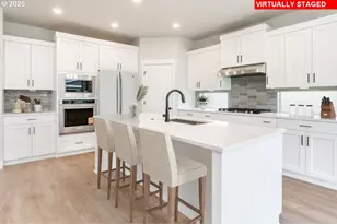 7049 SE Deline St, Hillsboro, OR 97123 - Photo 3