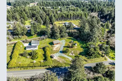 1310 Riverside Dr NE, Bandon, OR 97411 - Photo 39