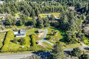 1310 Riverside Dr NE, Bandon, OR 97411 - Photo 39