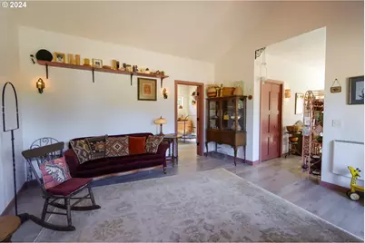 1310 Riverside Dr NE, Bandon, OR 97411 - Photo 13
