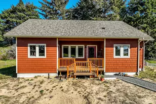 1310 Riverside Dr NE, Bandon, OR 97411 - Photo 11