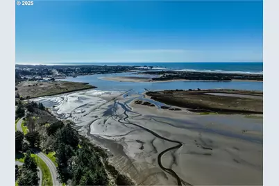 1310 Riverside Dr NE, Bandon, OR 97411 - Photo 41