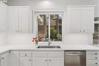 3722 NW Loriann Dr, Portland, OR 97229 - Photo 9