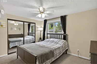 18436 SE Stephens Cir, Portland, OR 97233 - Photo 11