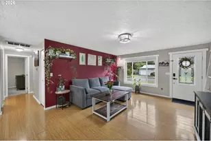 18436 SE Stephens Cir, Portland, OR 97233 - Photo 7