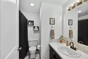 18436 SE Stephens Cir, Portland, OR 97233 - Photo 17