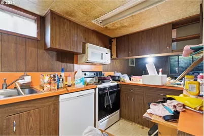 1520 SW Taylors Ferry Rd, Portland, OR 97219 - Photo 25