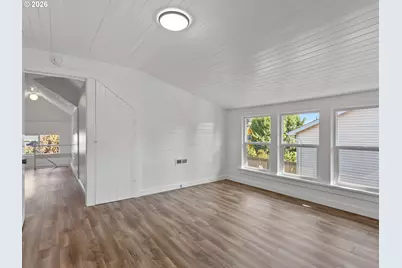 2433 N Emerson St, Portland, OR 97217 - Photo 33