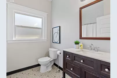 2433 N Emerson St, Portland, OR 97217 - Photo 21