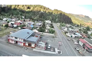 432 2nd Ave, Powers, OR 97466 - Photo 15