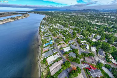 1601 Rhododendron Dr #694, Florence, OR 97439 - Photo 37