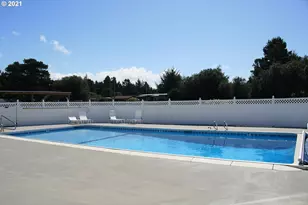 1601 Rhododendron Dr, Florence, OR 97439 - Photo 29