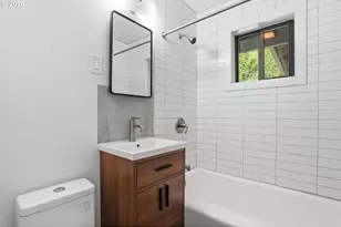 2832 NE Fremont Dr, Portland, OR 97220 - Photo 21