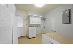 1897 NW 11th St, Hermiston, OR 97838 - Photo 7