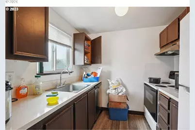 9630 SE Foster Rd, Portland, OR 97266 - Photo 5