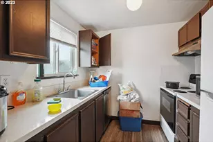 9630 SE Foster Rd, Portland, OR 97266 - Photo 5