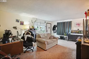 9630 SE Foster Rd, Portland, OR 97266 - Photo 27