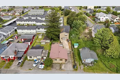 354 S 9th Ct, Coos Bay, OR 97420 - Photo 23