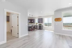 856 E Autumn Ave, Hermiston, OR 97838 - Photo 3