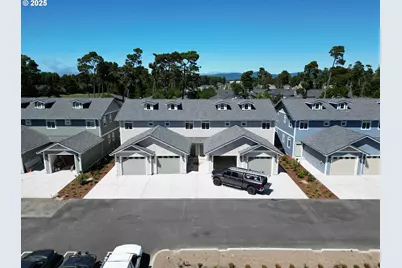 1587 37th St, Florence, OR 97439 - Photo 17