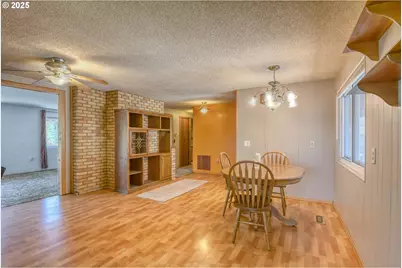 212 S Water St, Weston, OR 97886 - Photo 7