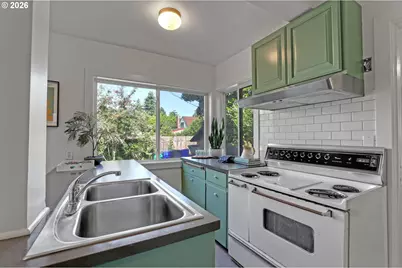 4737 NE Mason St, Portland, OR 97218 - Photo 11