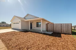 746 Seacrest Dr, Bandon, OR 97411 - Photo 3